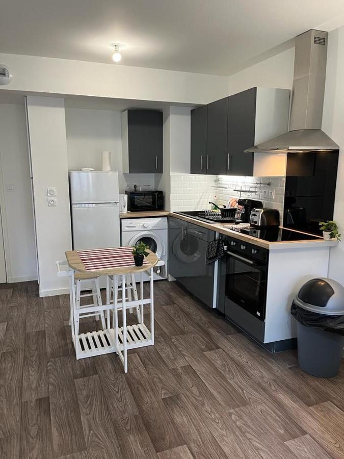 Appartement F2 De Haut Standing En Hypercentre Avec Jardin Prive A 270 M De La Gare De Mantes ! Bagian luar foto